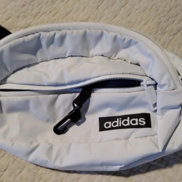 Adidas White Waist Bag, Fannypack,NWOT - Picture 4 of 6